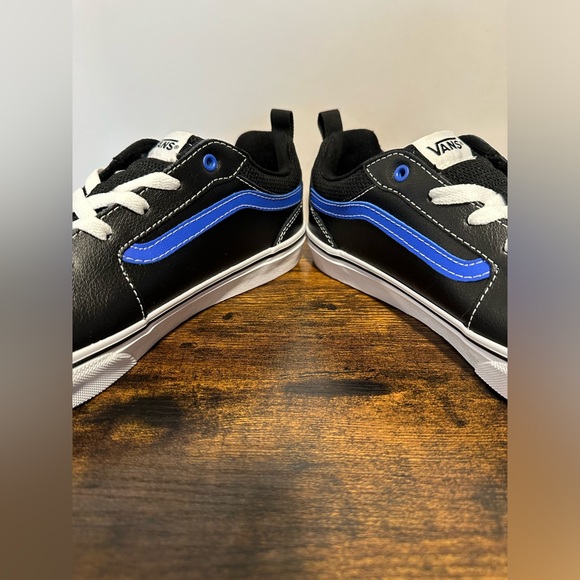 Vans Little/Big Boys Leather Filmore Black/Blue Sneakers NWT Various Sizes - Picture 5 of 6